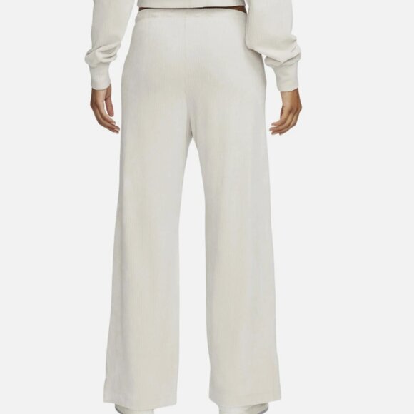 Nike Women's Velour Wide Leg Corduroy Cream Pants Medium - Picture 2 of 9